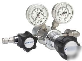 Vwr high-purity two-stage gas regulators, stainless