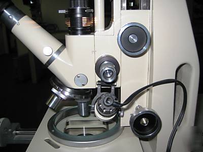 Unitron universal measuring series tm microscope