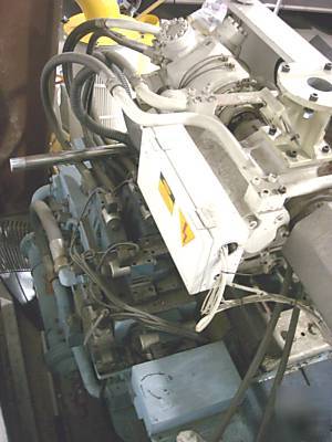 Apex 130 cnc injection molding machine