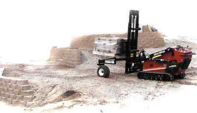 Mini skid steer hydraulic forklift attachment