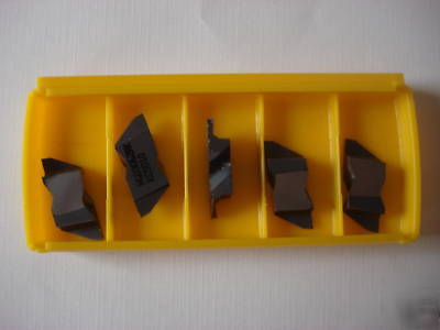New kennametal NGD3062RK grooving inserts box of 5 * *