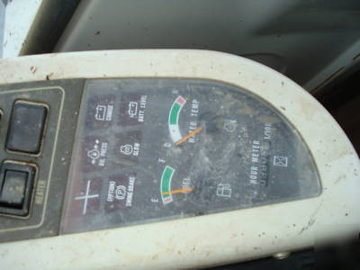 Ihi 55J 5.5 ton mini excavator cab & 3 buckets