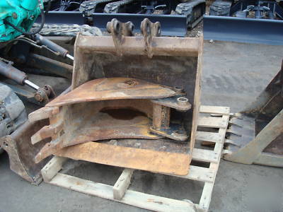 Ihi 55J 5.5 ton mini excavator cab & 3 buckets