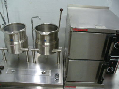 Used market forge gas steamer mdl 3500 & 2 6 gl kettles