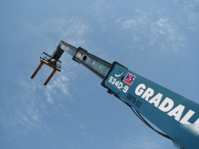 Gradall 534D-9 telescopic forklift telehandler cummins