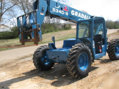 Gradall 534D-9 telescopic forklift telehandler cummins