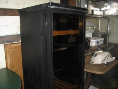 Wine cabinet good working condition