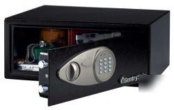 Sentry security safe X075 - 0.7 cb ft - sentry safe