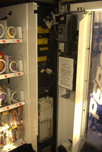 Snack vending machine w/ coinco dollar validator