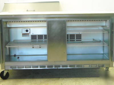 Beverage air SPE60-08C sandwich top refrigerated prep