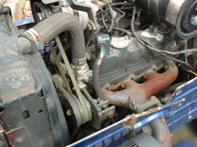 Kubota B9200 tractor 4X4 diesel 4CYL. fully functioning