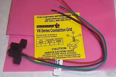 New magnetic slotted switch hall effect 