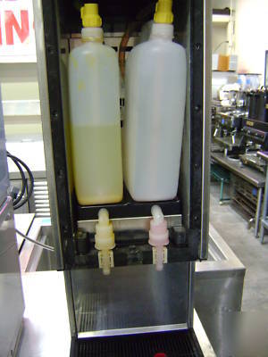 Refrigerated juice machine 2 head perfect minutemaid