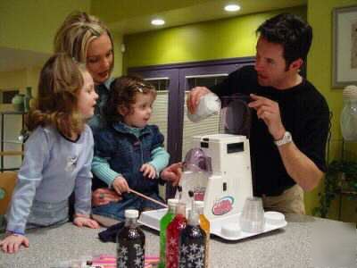 The little snowie, shaved ice, home ice shaver