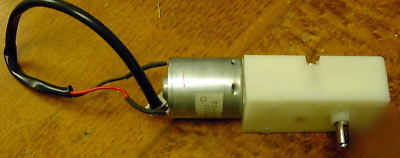 2 right angle gearhead motor drive 3-12VDC 100 rpm