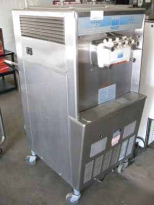 Taylor 3 head ice cream machine - model Y754-33