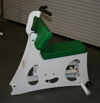 Fitness center equip, exercise machines & music system