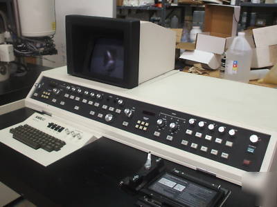 Amray 1820 digital image scanning elctron microscope