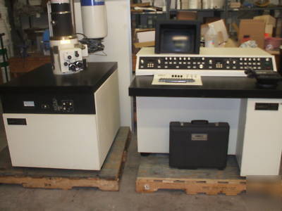 Amray 1820 digital image scanning elctron microscope