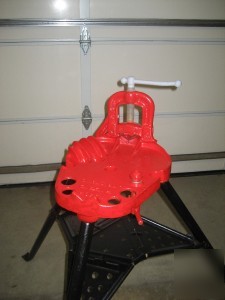 Used ridgid 40A portable yoke vise