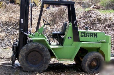Clark forklift rough terrain diesel lift truck