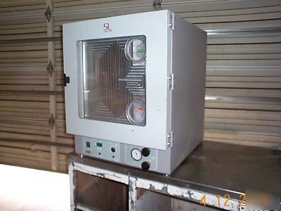 Shelton vacuum oven model 1465 