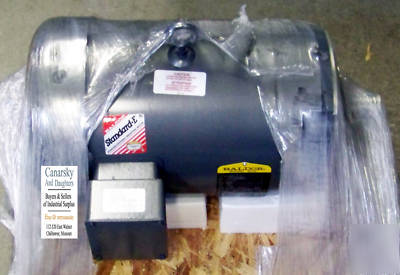 New 1 baldor VM3710T-5 7 1/2 hp 575 volt electric motor