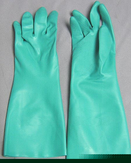 24 pairs of marigold G25G green nitrile gloves - l 8.5