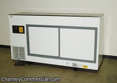 New display case cooler refrigeration bakery deli