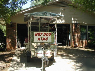 Custom hot dog cart for all four seasons