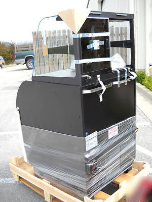 Structural concepts refrigerated dual zone merchandiser