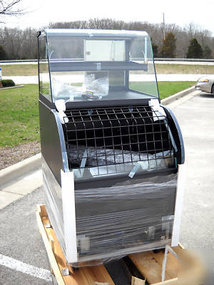 Structural concepts refrigerated dual zone merchandiser