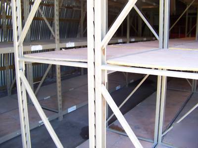 Large lot warehouse pallet racking beams gorilla racks