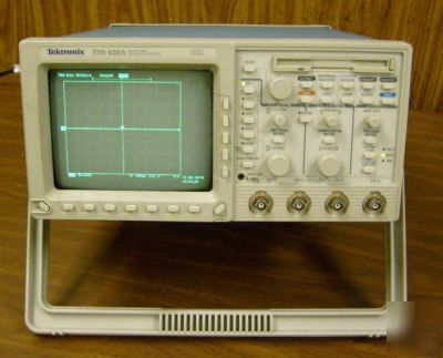 Tektronix tds 420A 200MHZ,4CH,100MS/s digital scope