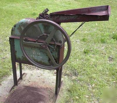 Antique john deere no. B1 hand-crank corn sheller