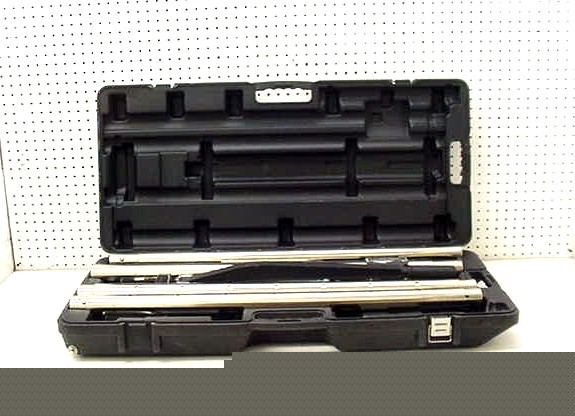 Great condition crain #499 double case carpet stretcher