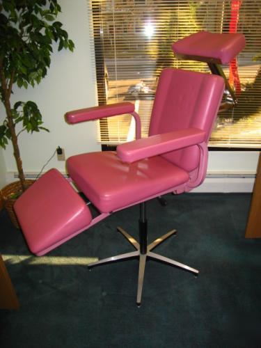 Umf 8616 ent dental/medical chair w/head & leg rest