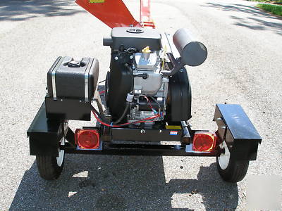 Dr road towable chipper 19HP top discharge