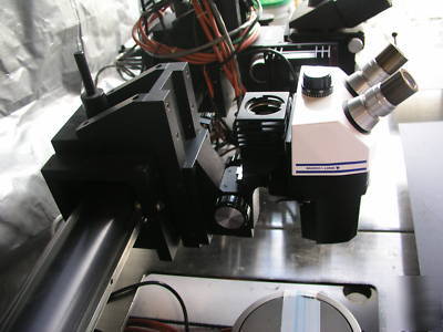 Dual micromanipulator wafer prober + vibraplane kinetic