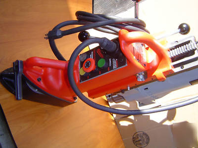 Milwaukee 4206-1 adjustable electromagnetic drill press