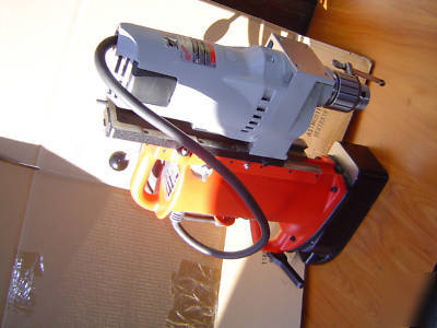 Milwaukee 4206-1 adjustable electromagnetic drill press