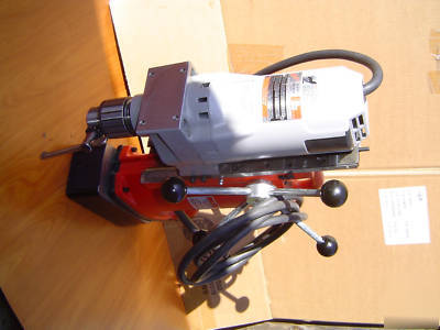 Milwaukee 4206-1 adjustable electromagnetic drill press