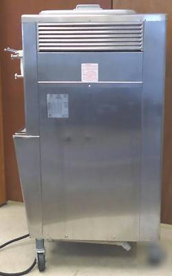 Taylor 794-27 soft serve ice cream machine