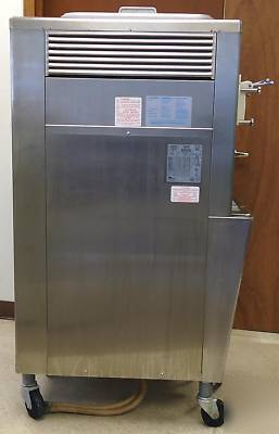 Taylor 794-27 soft serve ice cream machine