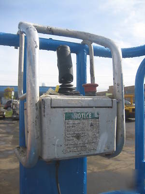 2002 genie GS1930 scissor lift ,25' work height.,hd 24V