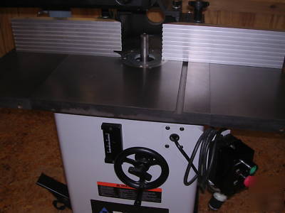 Delta 43-455 shaper 5HP 230V 1P w\ micro adjust fence