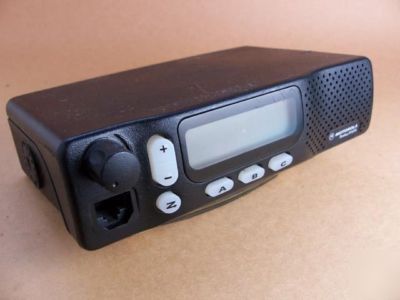 Mint motorola radius M1225 vhf 20-ch 40W mobile radio