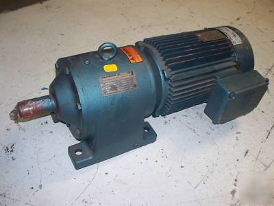 Sew-eurodrive gearbox reducer motor 7.5HP 6.70/1 R70DV