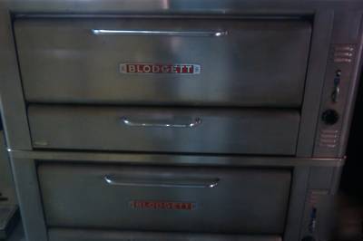 Blodgett pizza deck oven model 951 with steam