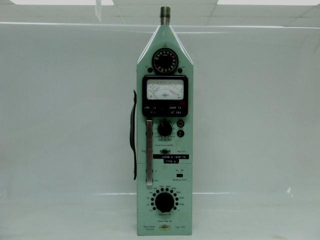 Bruel & kjaer type b&k 2203 precision sound level meter